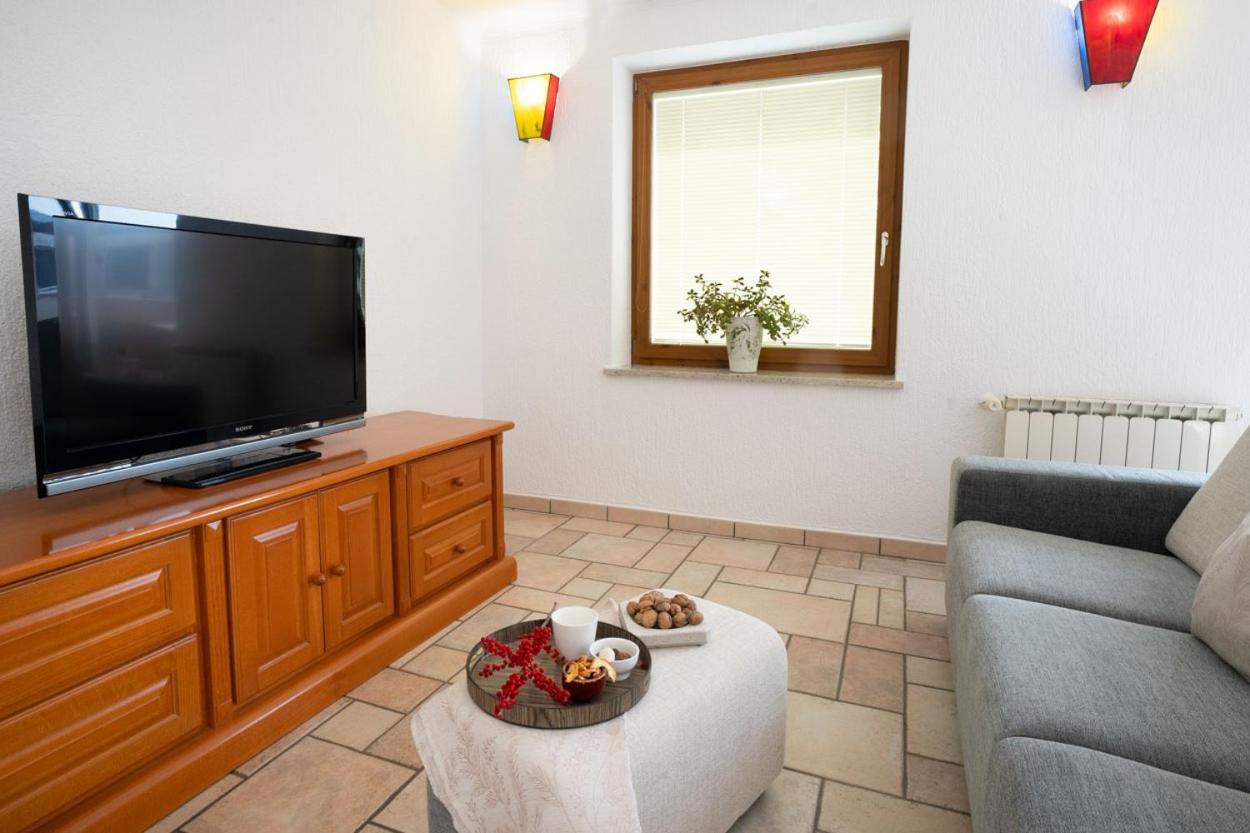 Apartment Ajdi Айдовшчина Экстерьер фото