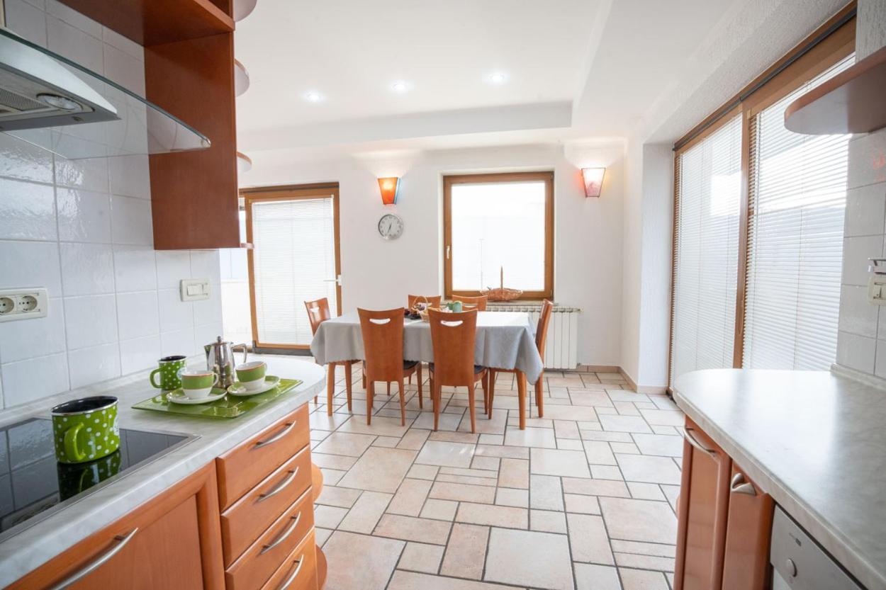 Apartment Ajdi Айдовшчина Экстерьер фото